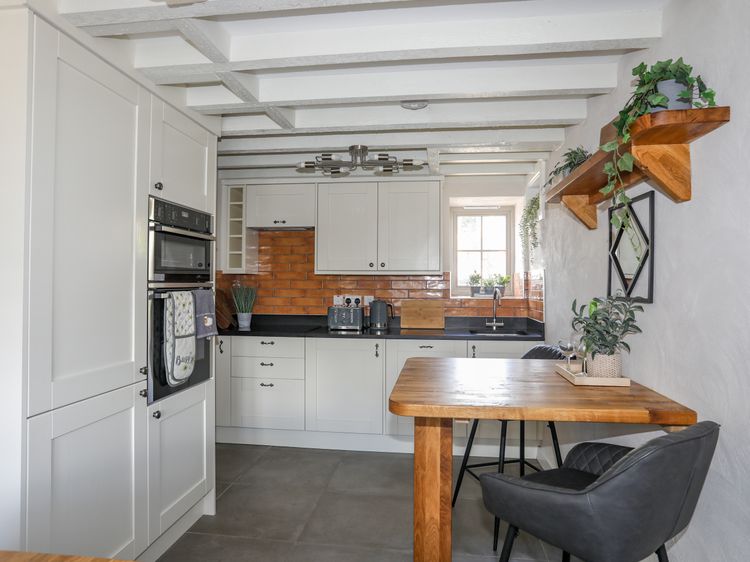 Lleiniog Cottage, listing photograph 7