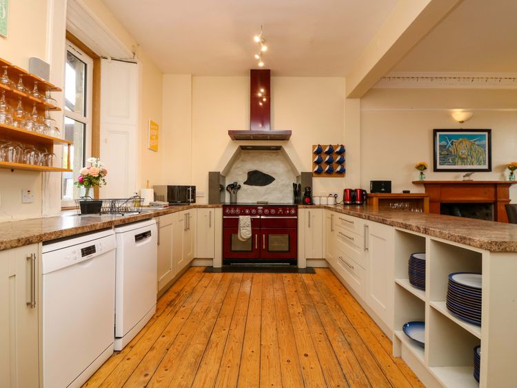Tayview, listing photograph 10