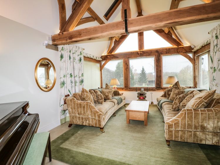 Swallows Barn, listing photograph 8