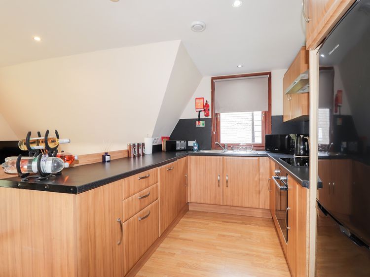 Owl Lodge, listing photograph 8