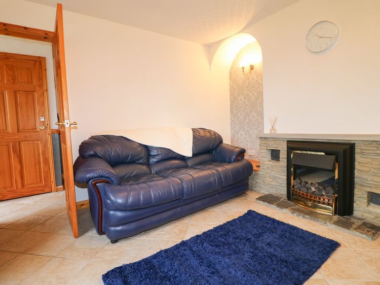 Cloud View Cottage, listing photograph 3