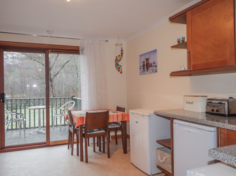 Iola, listing photograph 9