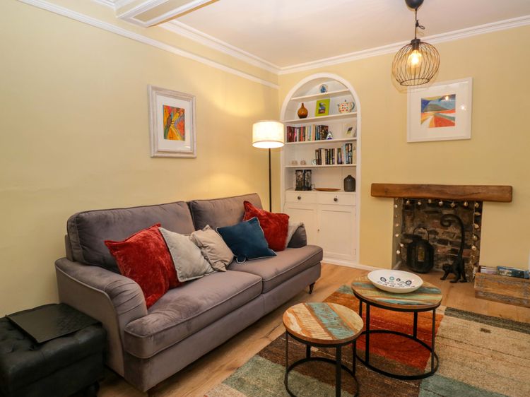 1 Tower House, listing photograph 7