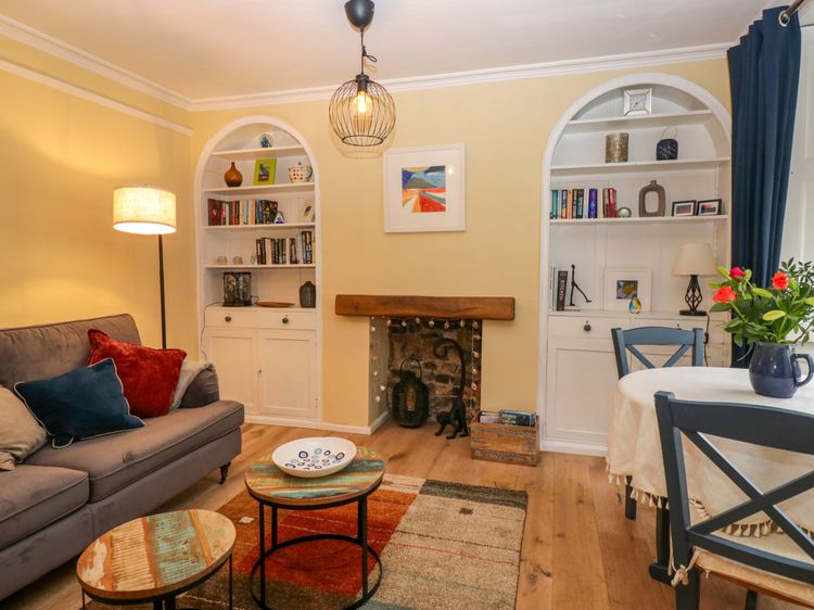 1 Tower House, listing photograph 9