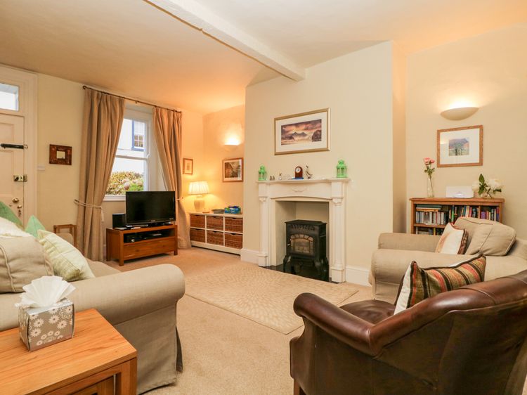 Raphael's Cottage, listing photograph 5