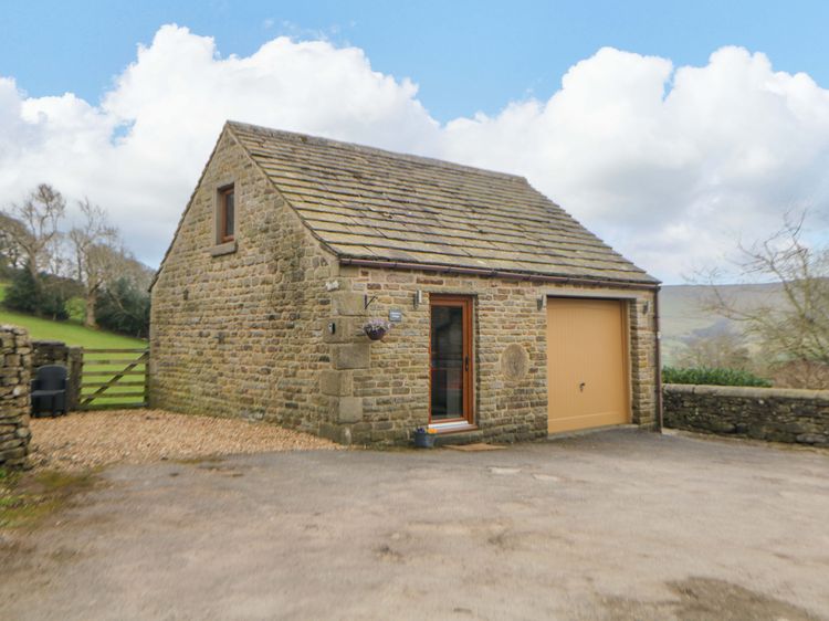 Charlotte’s Cottage, listing photograph 2
