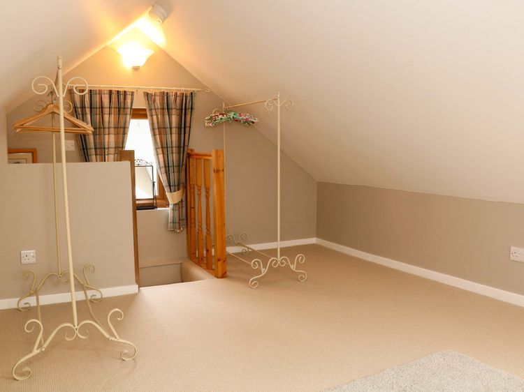 Charlotte’s Cottage, listing photograph 8