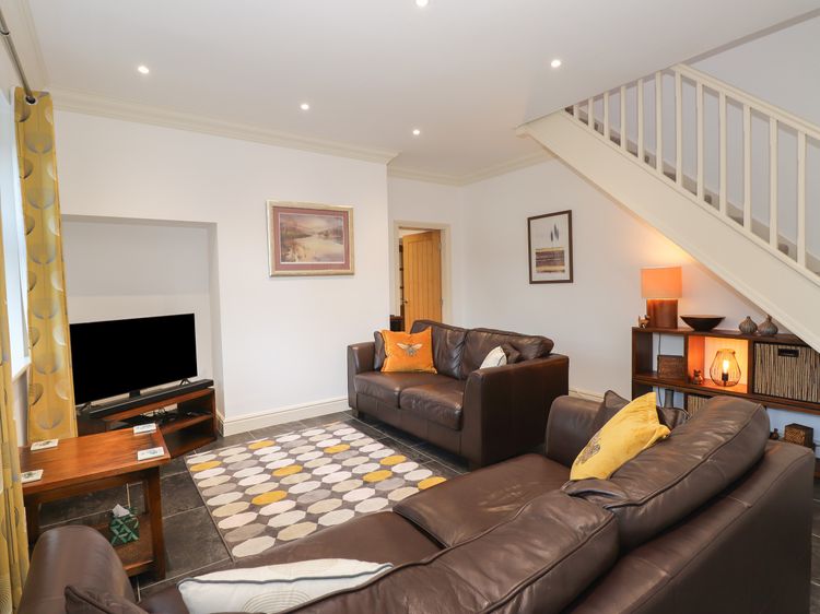 1 The Stables, listing photograph 6