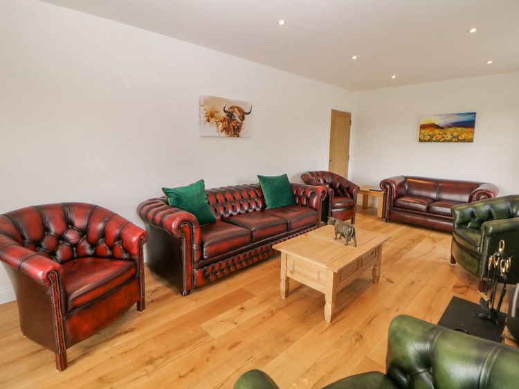 Dove Meadows House, listing photograph 4