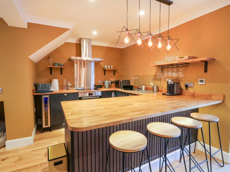 Feus Holiday Cottage, listing photograph 11