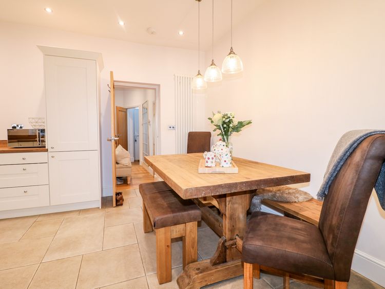 Cavendish Cottage, listing photograph 10