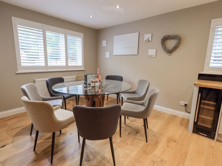 Beech Lea, listing photograph 8
