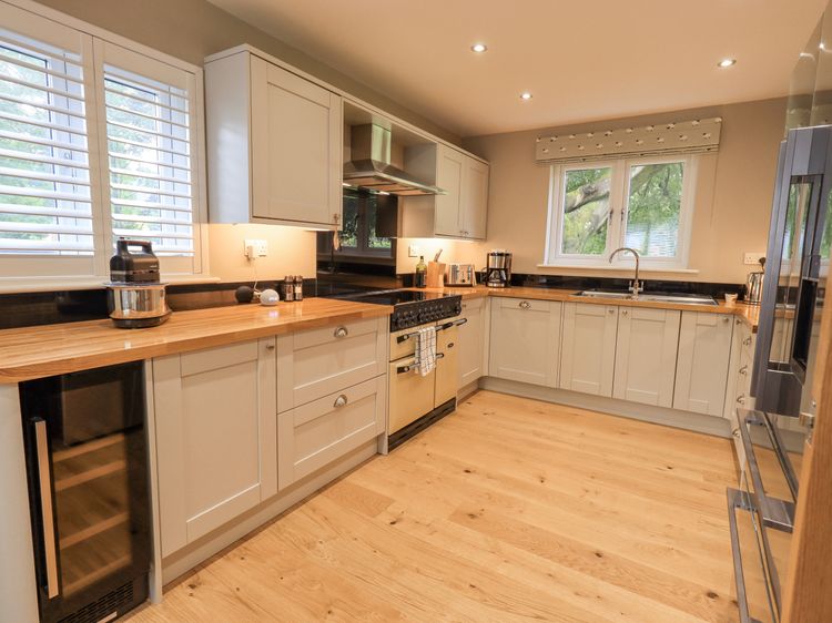 Beech Lea, listing photograph 9