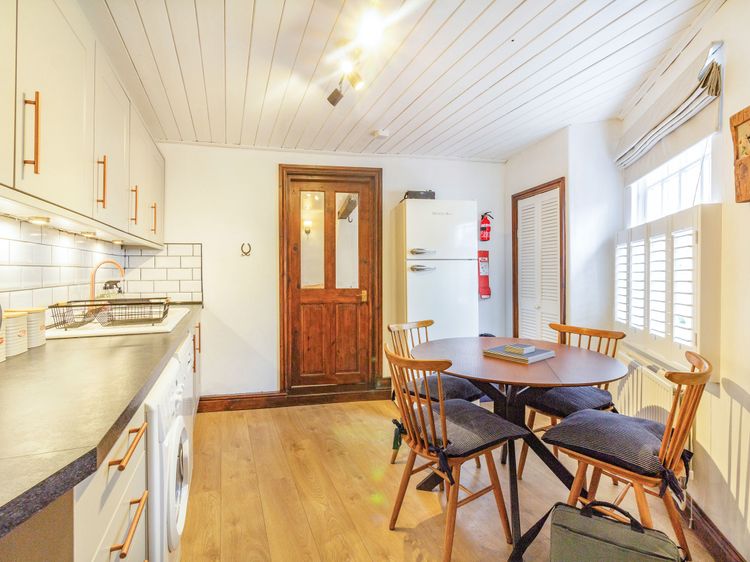 Saddlers Cottage, listing photograph 7