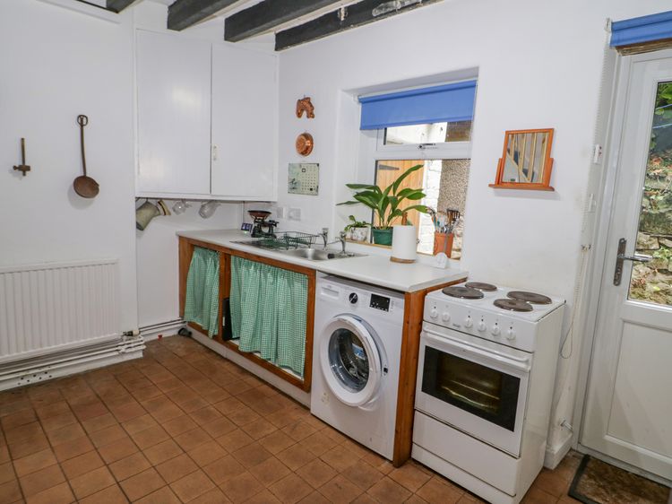 26 Llawr Pentre, listing photograph 5
