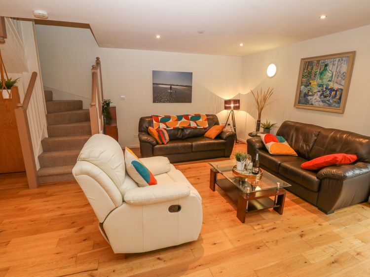 Barn End, 9 Stad Clynnog, listing photograph 3