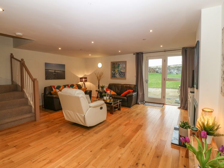 Barn End, 9 Stad Clynnog, listing photograph 4