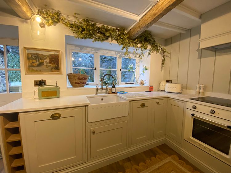 The Cottage on the Island, listing photograph 10