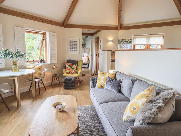 Oversands Cottage, listing photograph 10