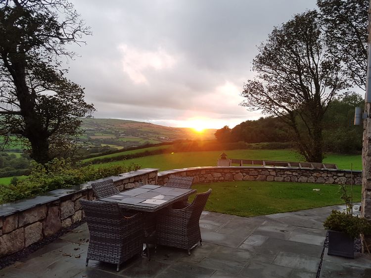 Ty Gwyn Cottage, listing photograph 3