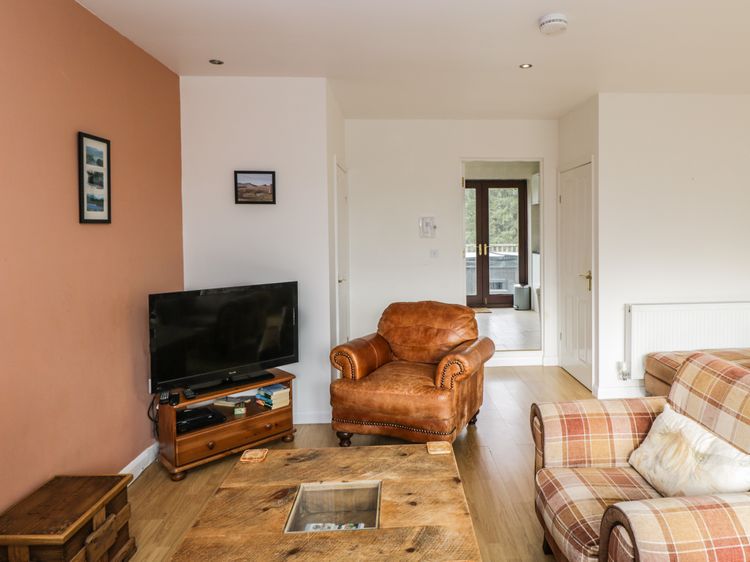 The Lodge, listing photograph 6