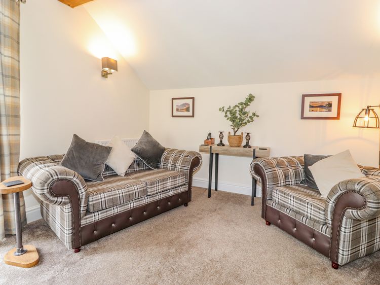 Chestnuts Cottage, listing photograph 6