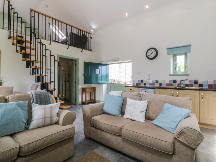 No 1 The Granary, listing photograph 7