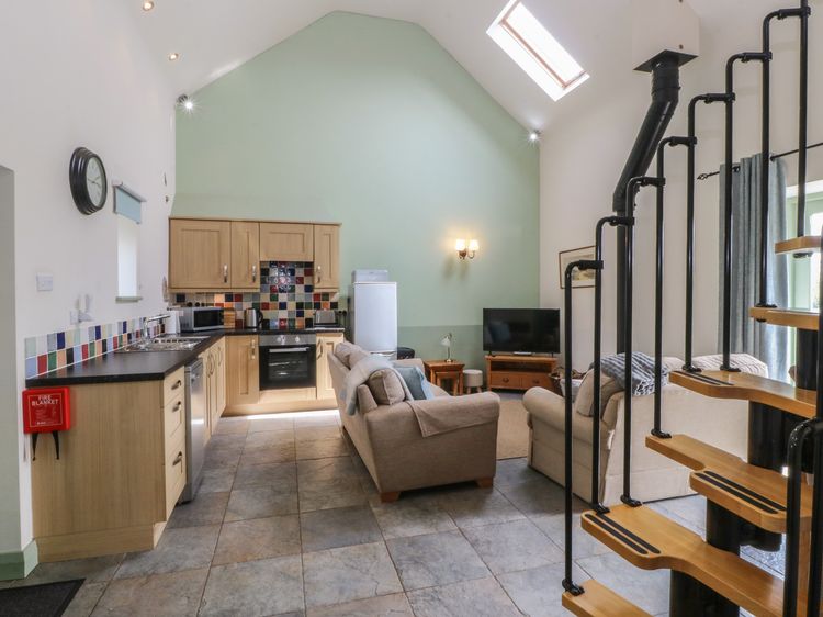 No 1 The Granary, listing photograph 10
