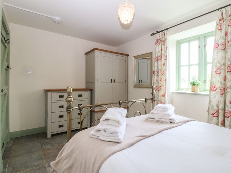 No 1 The Granary, listing photograph 12