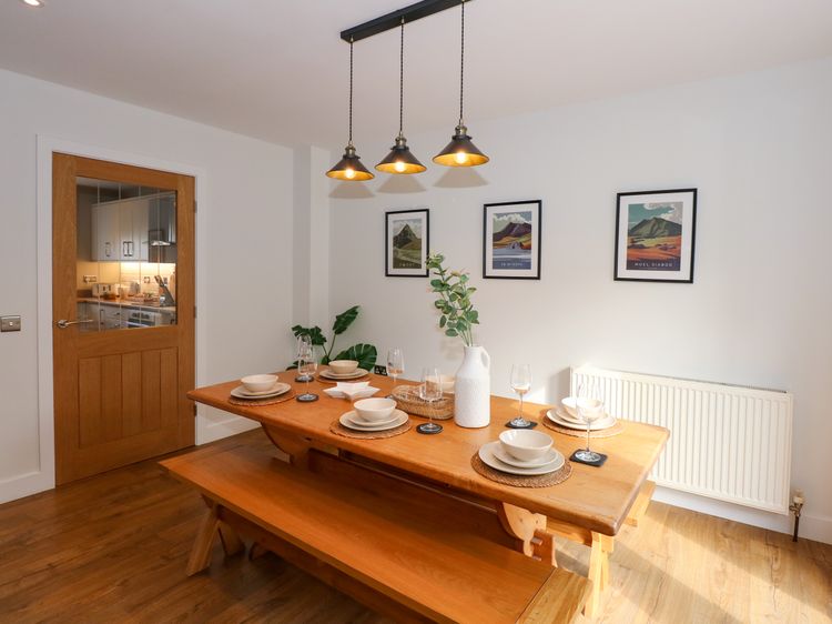 Craig y Llan, listing photograph 9