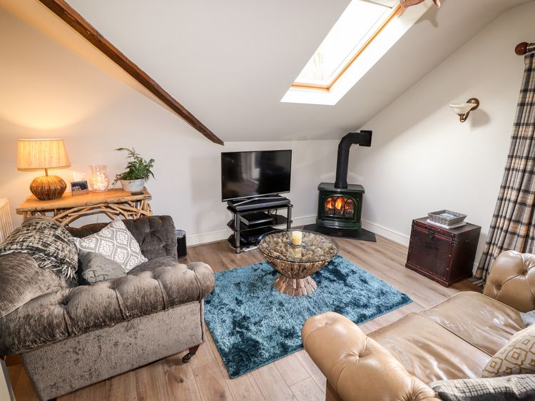 Peony Cottage, listing photograph 3