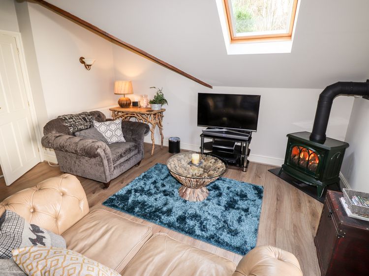 Peony Cottage, listing photograph 4