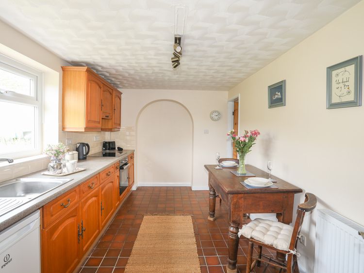 Cwm Ceiliog Annex, listing photograph 12