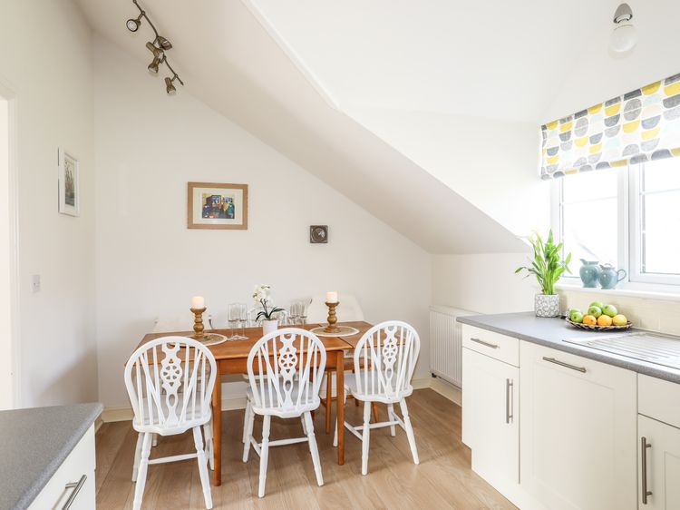 Menai View, listing photograph 9