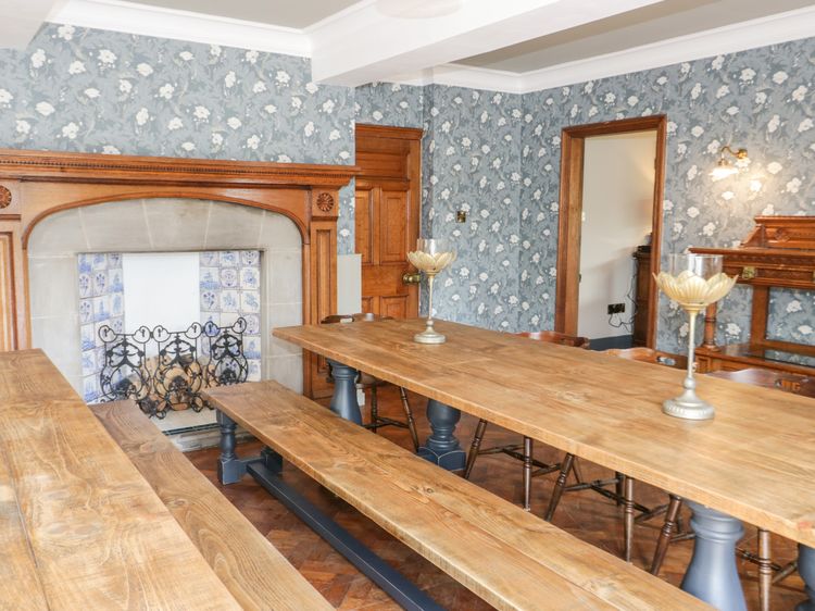 Gwern Borter Manor, listing photograph 11