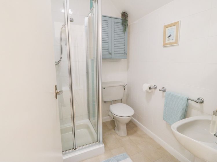 Malltraeth Cottage, listing photograph 11