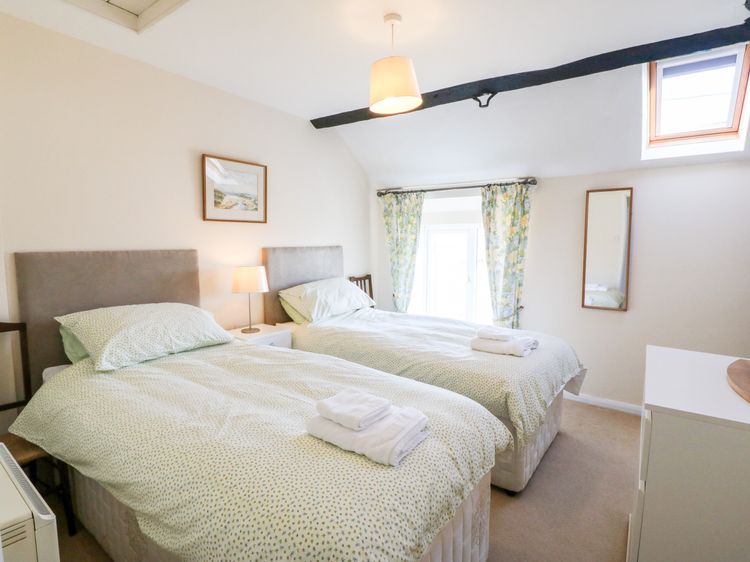 Malltraeth Cottage, listing photograph 12