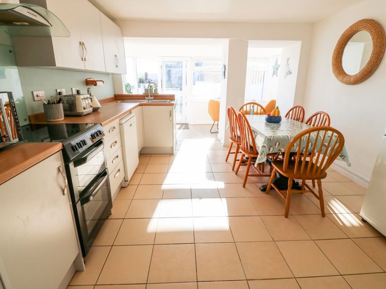 Malltraeth Cottage, listing photograph 4