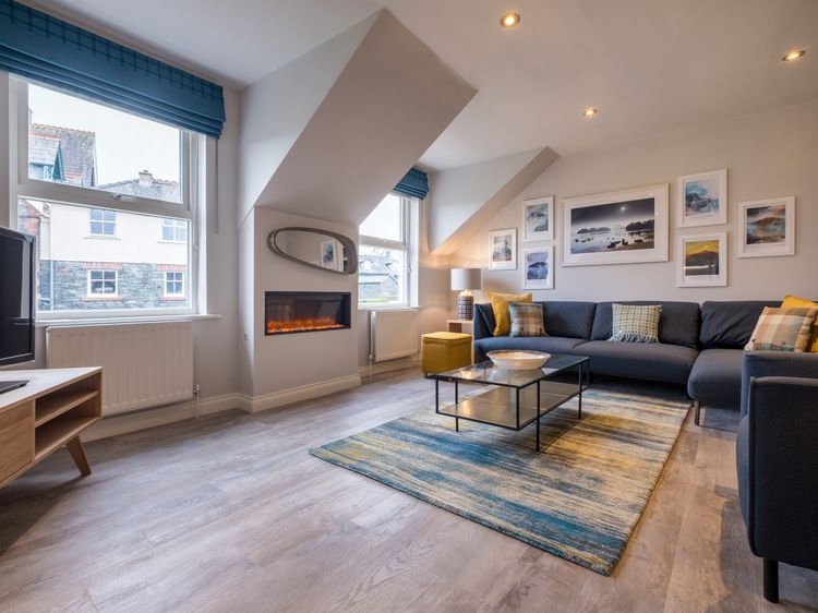 Howe Keld 6 Second Floor, listing photograph 3