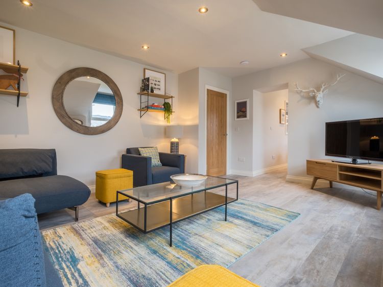 Howe Keld 6 Second Floor, listing photograph 8