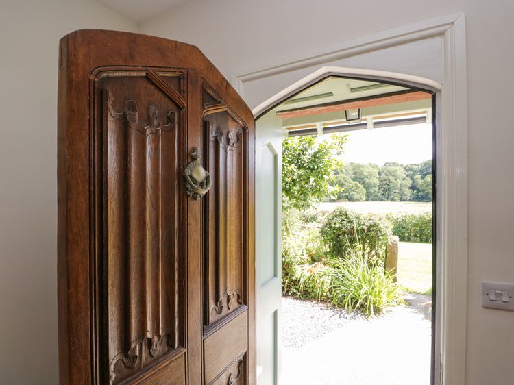 Caldhu Cottage, listing photograph 7