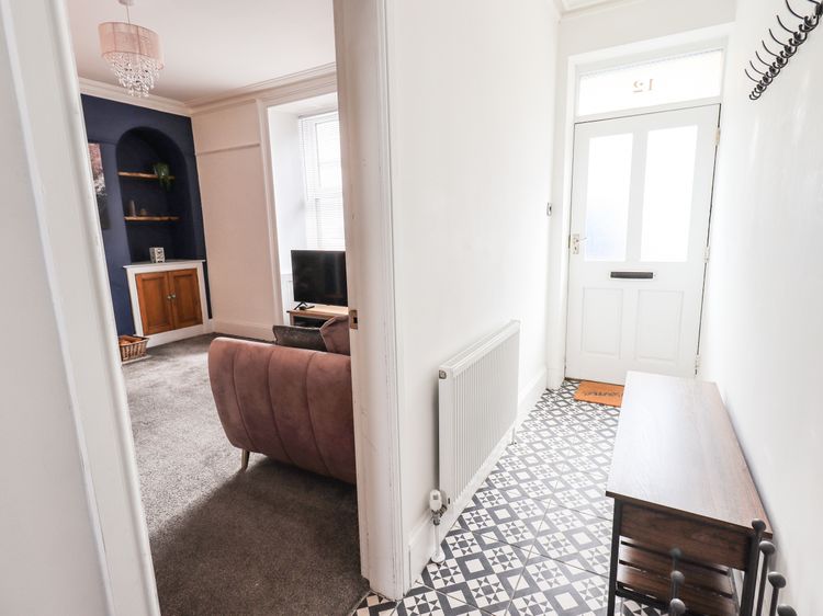 Aryelle House, listing photograph 2