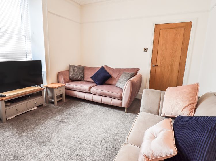 Aryelle House, listing photograph 6