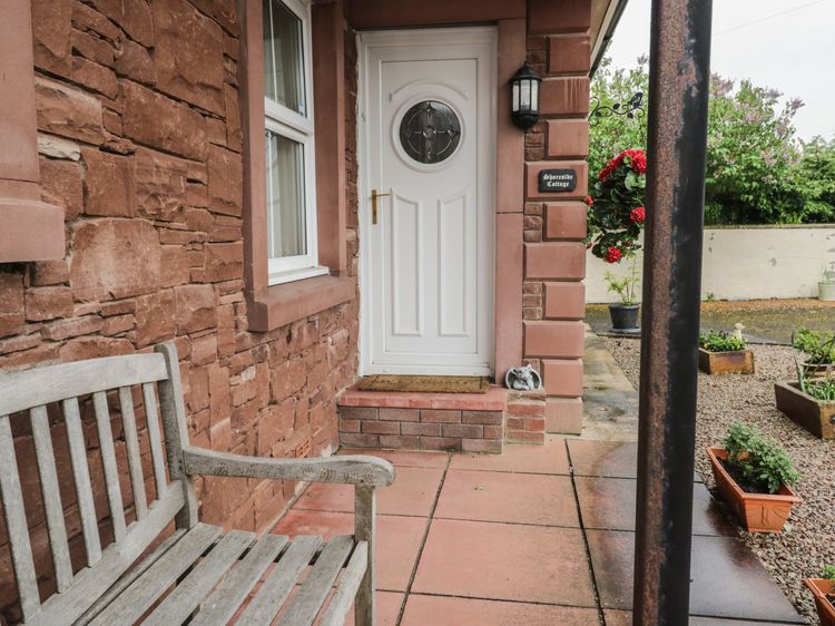 Shoreside Cottage, listing photograph 2