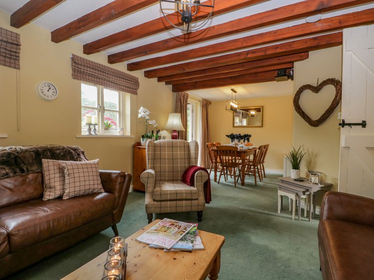 Columbine Cottage, listing photograph 4