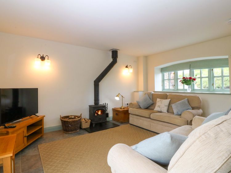 No 2 The Stables, listing photograph 5
