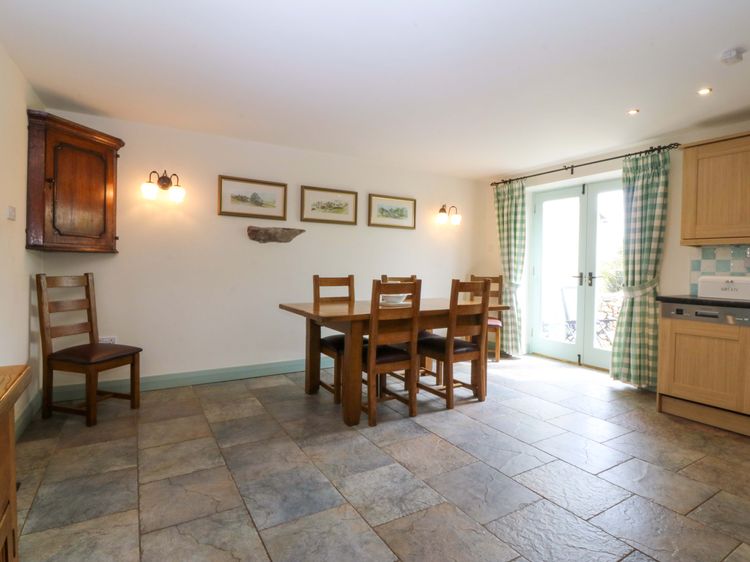 No 2 The Stables, listing photograph 12