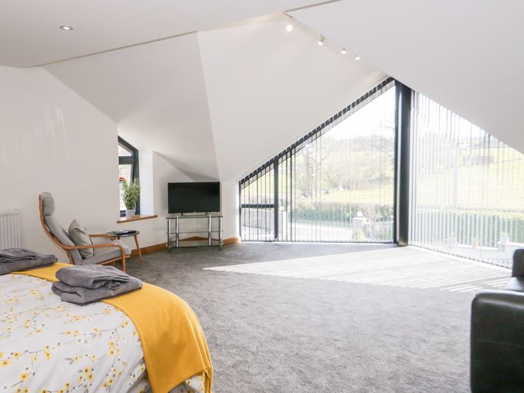 The Annexe, listing photograph 9