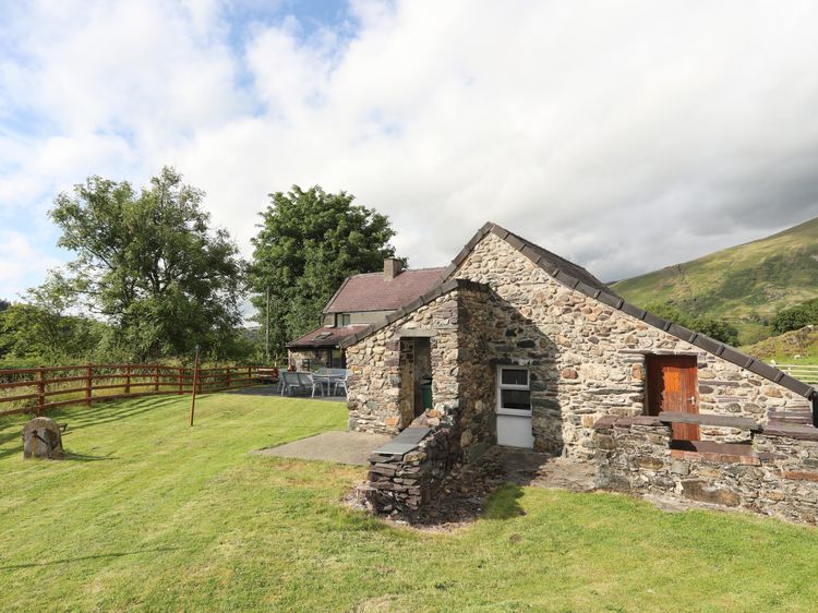 Ty Coch, listing photograph 4