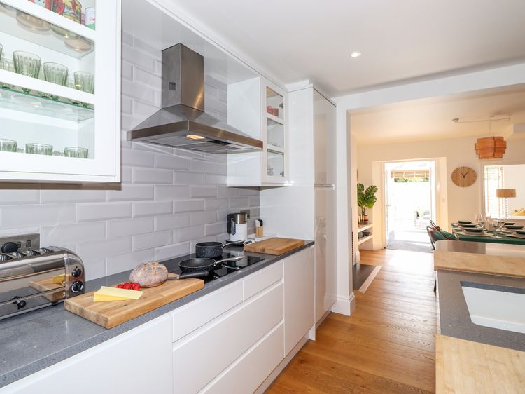 2 Alexandra Road, listing photograph 10